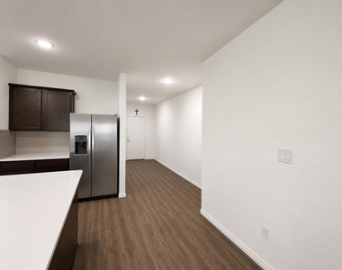 1008 Bluewood Bnd - Photo Thumbnail 7