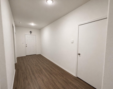 1008 Bluewood Bnd - Photo Thumbnail 6