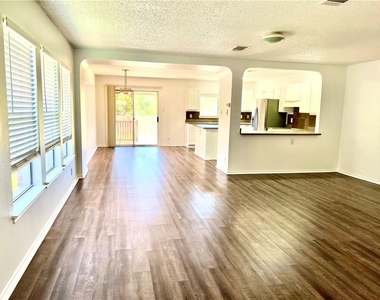 1105 Jolie Ln - Photo Thumbnail 2