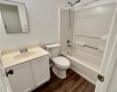 1105 Jolie Ln - Photo Thumbnail 12
