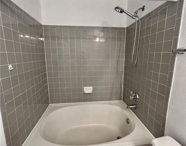 1105 Jolie Ln - Photo Thumbnail 9