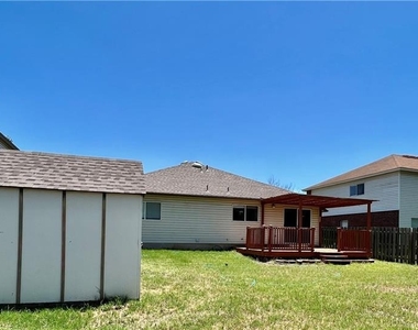 1105 Jolie Ln - Photo Thumbnail 13