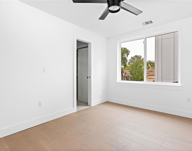 2813 Prado St - Photo Thumbnail 10