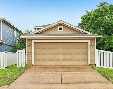 1808 Enchanted Rock Dr - Photo Thumbnail 30
