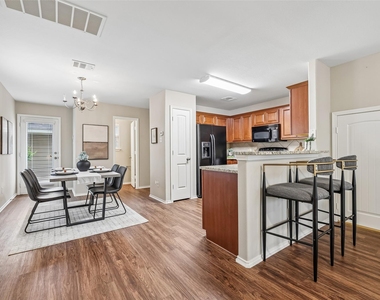 1808 Enchanted Rock Dr - Photo Thumbnail 7