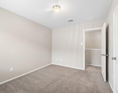 1808 Enchanted Rock Dr - Photo Thumbnail 22