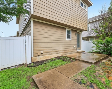 1808 Enchanted Rock Dr - Photo Thumbnail 26