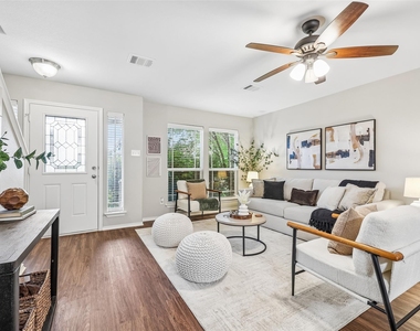 1808 Enchanted Rock Dr - Photo Thumbnail 4