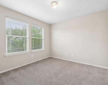 1808 Enchanted Rock Dr - Photo Thumbnail 24
