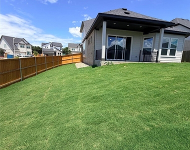 745 Beaverton Dr - Photo Thumbnail 31