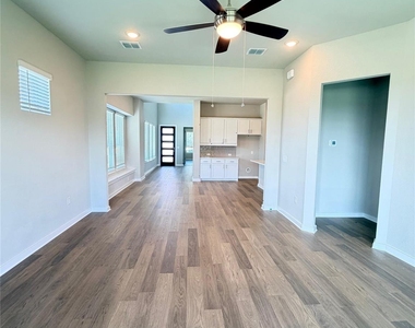 745 Beaverton Dr - Photo Thumbnail 18