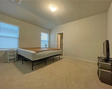 5825 Shanjia Dr - Photo Thumbnail 22