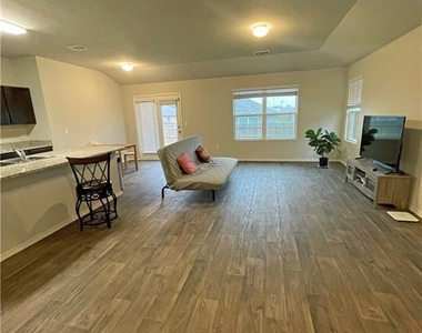 5825 Shanjia Dr - Photo Thumbnail 11