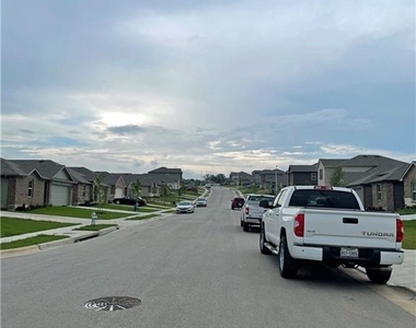 5825 Shanjia Dr - Photo Thumbnail 28