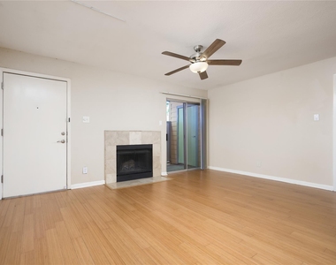 3204 Menchaca Rd - Photo Thumbnail 3