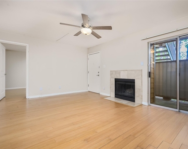 3204 Menchaca Rd - Photo Thumbnail 4