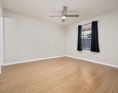 3204 Menchaca Rd - Photo Thumbnail 7