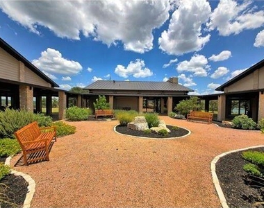 300 Venture Blvd S - Photo Thumbnail 12