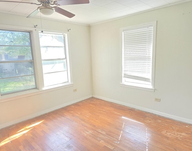 305 N 5th St - Photo Thumbnail 13