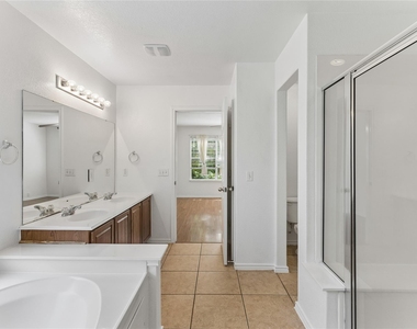 2372 Paradise Ridge Dr - Photo Thumbnail 19