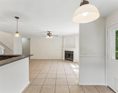 2372 Paradise Ridge Dr - Photo Thumbnail 9