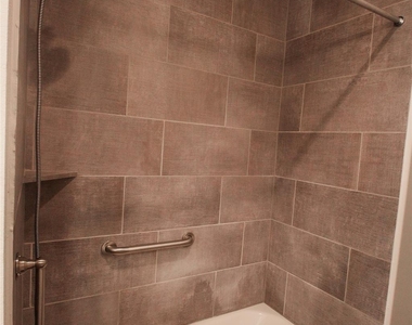 12208 Abbey Glen Ln - Photo Thumbnail 6
