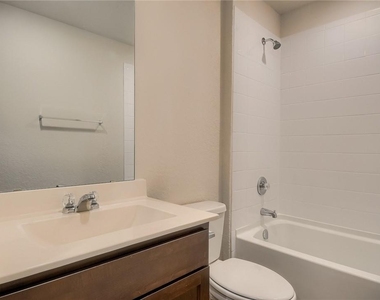 745 Adler Way - Photo Thumbnail 23
