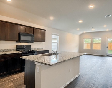 745 Adler Way - Photo Thumbnail 5