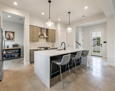 1504 Ruth Ave - Photo Thumbnail 11