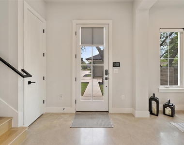 1504 Ruth Ave - Photo Thumbnail 2