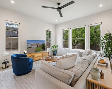 1504 Ruth Ave - Photo Thumbnail 3
