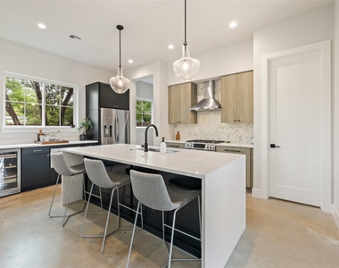 1504 Ruth Ave - Photo Thumbnail 9
