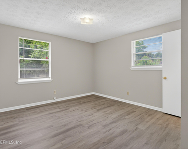 4257 Packard Drive - Photo Thumbnail 13