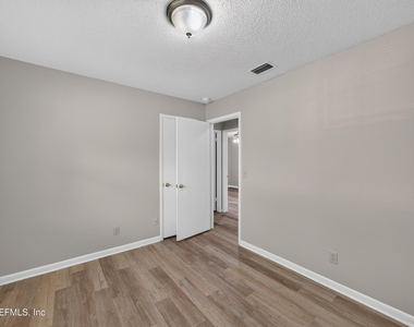 12351 Condor Drive - Photo Thumbnail 20