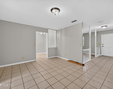 12351 Condor Drive - Photo Thumbnail 6