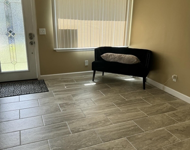 294 Lee Drive - Photo Thumbnail 5