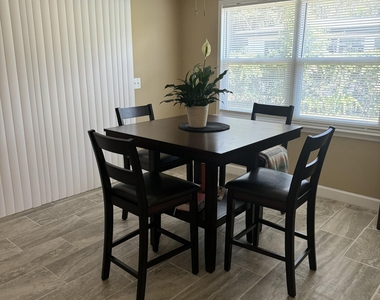 294 Lee Drive - Photo Thumbnail 6