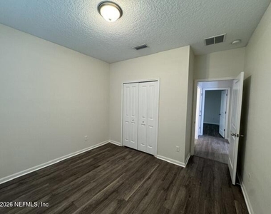 2849 Copperwood Avenue - Photo Thumbnail 20