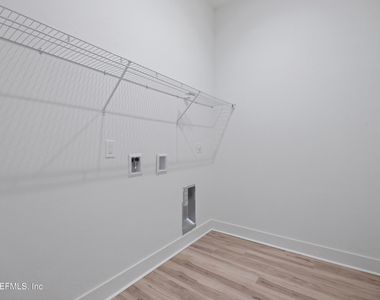 7465 Donald Street - Photo Thumbnail 24