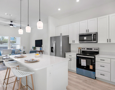 7465 Donald Street - Photo Thumbnail 13