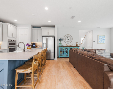 428 Blue Hampton Drive - Photo Thumbnail 10