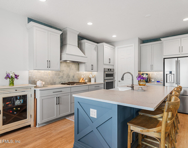428 Blue Hampton Drive - Photo Thumbnail 5