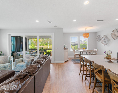 428 Blue Hampton Drive - Photo Thumbnail 11
