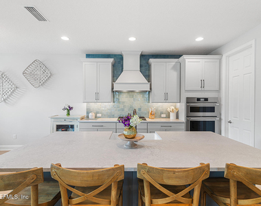 428 Blue Hampton Drive - Photo Thumbnail 4