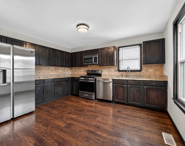 1301 Brookfield Drive - Photo Thumbnail 5
