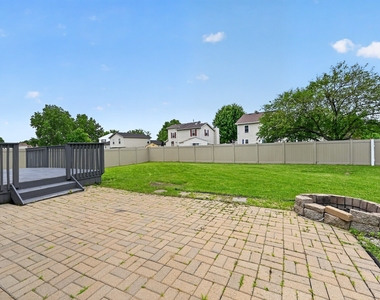 1301 Brookfield Drive - Photo Thumbnail 26