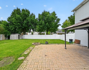 1301 Brookfield Drive - Photo Thumbnail 27