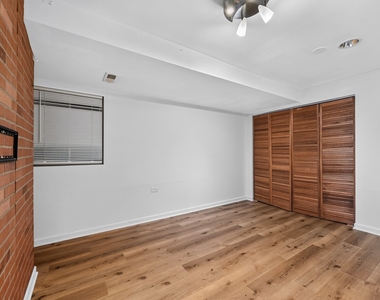 1301 Brookfield Drive - Photo Thumbnail 23