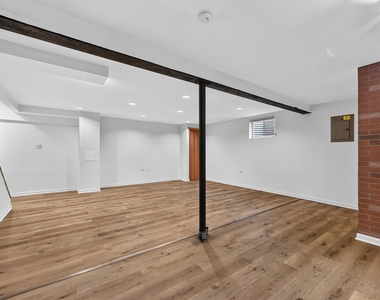 1301 Brookfield Drive - Photo Thumbnail 22