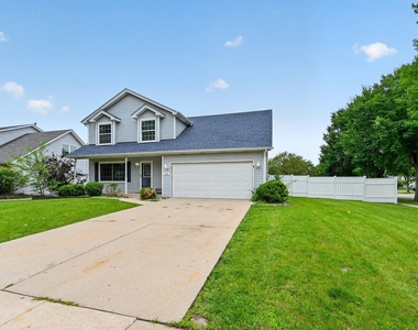 1301 Brookfield Drive - Photo Thumbnail 32